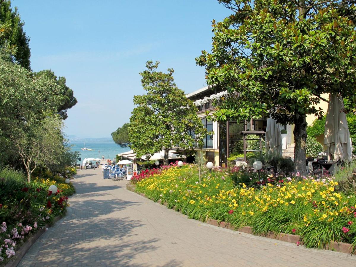 Holiday Home Bella Italia-3 By Interhome Peschiera del Garda Exterior photo